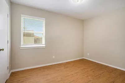 826 Meadowlark Circle, Granbury, TX 76049 - Photo 11