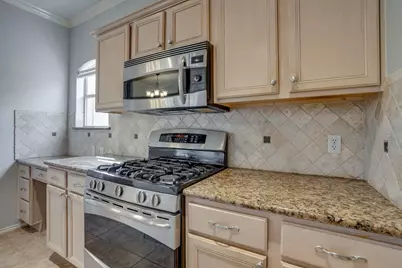 3816 Johnson Drive, Carrollton, TX 75010 - Photo 9