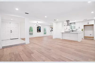3817 Crestpark Drive, Farmers Branch, TX 75244 - Photo 7