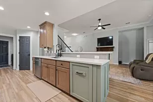 3137 Shoreline Dr, Burleson, TX 76028 - Photo 13