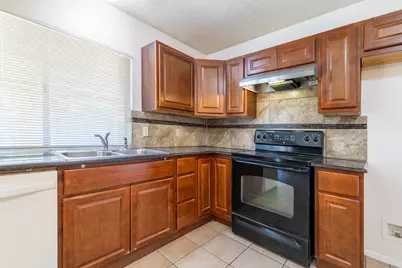 209 Pebblebrook Street, Arlington, TX 76014 - Photo 9