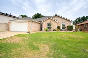 3302 Cliff Oaks Dr, Corinth, TX 76210 - Photo 1