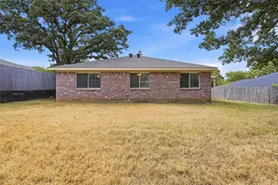 214 Merlin Dr, Weatherford, TX 76086 - Photo 15