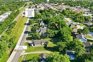 754 N Main Dr, Van Alstyne, TX 75495 - Photo 1