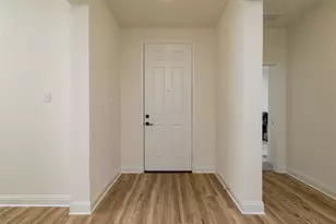 212 Colvin Ln, Justin, TX 76247 - Photo 5