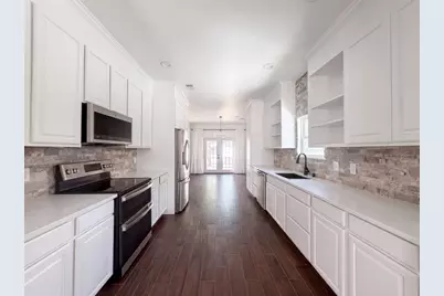 1905 Prospect Lane, Providence Village, TX 76227 - Photo 7