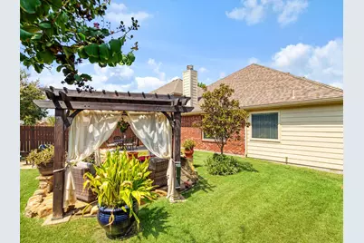 2703 Cove Drive, Grand Prairie, TX 75054 - Photo 23