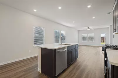 610 Hemingway Lane, Lowry Crossing, TX 75069 - Photo 7