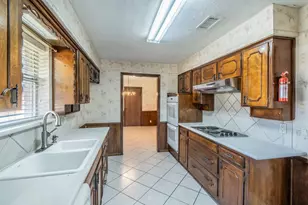 141 Villa Park Dr, Highland Village, TX 75077 - Photo 7