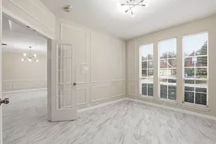 1956 N Port Ct, Grapevine, TX 76051 - Photo 5