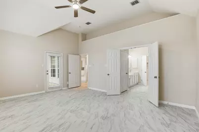1956 N Port Court, Grapevine, TX 76051 - Photo 19