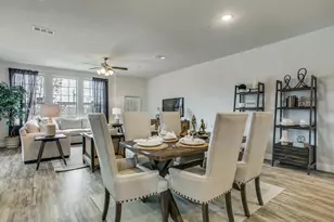 935 Ponds Edge Ln, Euless, TX 76040 - Photo 15