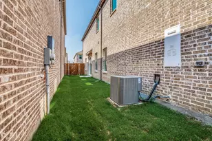 6205 Queen's Path, North Richland Hills, TX 76180 - Photo 29