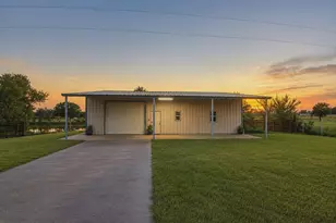 3711 Dove Creek Rd, Cleburne, TX 76031 - Photo 7