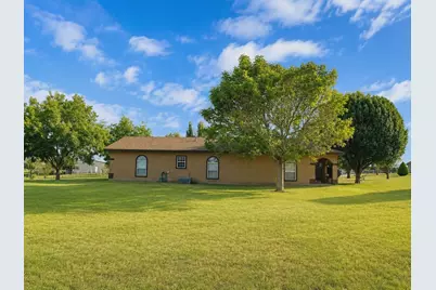 3711 Dove Creek Road, Cleburne, TX 76031 - Photo 3