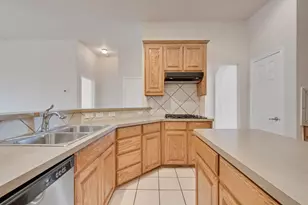 1113 Noblewood Dr, Glenn Heights, TX 75154 - Photo 7