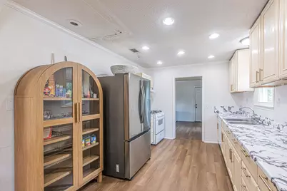 5761 Tracyne Drive, Westworth Village, TX 76114 - Photo 11