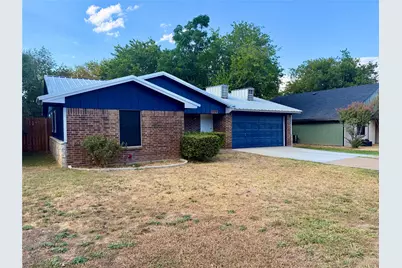 1729 W Doyle Street, Granbury, TX 76048 - Photo 3