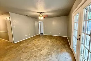 1729 W Doyle St, Granbury, TX 76048 - Photo 13