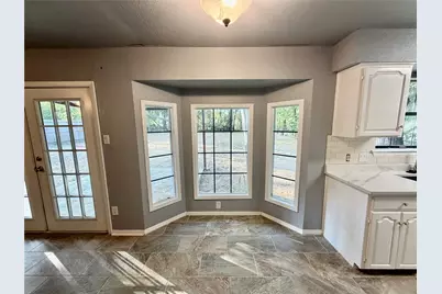 1729 W Doyle Street, Granbury, TX 76048 - Photo 9