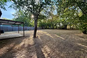 1729 W Doyle St, Granbury, TX 76048 - Photo 27