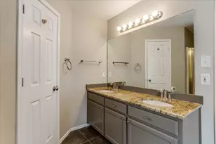 1025 Jessica Dr, Burleson, TX 76028 - Photo 17