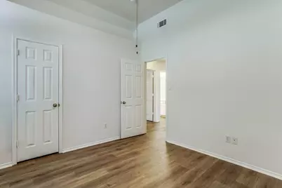 1025 Jessica Drive, Burleson, TX 76028 - Photo 21