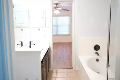 244 Turnberry Lane, Lewisville, TX 75067 - Photo 13