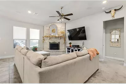 732 Vaquero Street, White Settlement, TX 76108 - Photo 7