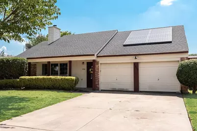 2617 Winslow Drive, Grand Prairie, TX 75052 - Photo 3