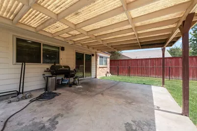 2617 Winslow Drive, Grand Prairie, TX 75052 - Photo 21