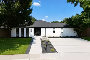 16212 Spring Creek Rd, Dallas, TX 75248 - Photo 33