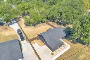 928 Country Club Rd, Cleburne, TX 76033 - Photo 33