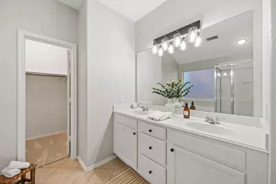 15533 Adlong Drive, Fort Worth, TX 76262 - Photo 5