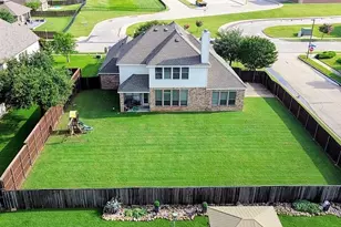5730 Creek Crossing Ln, Sachse, TX 75048 - Photo 3
