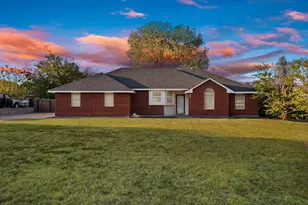 317 Anita Ln, Waxahachie, TX 75165 - Photo 1