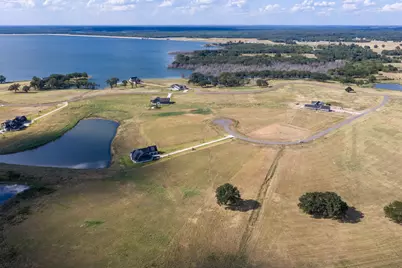 425 Sailview Court, Honey Grove, TX 75446 - Photo 15