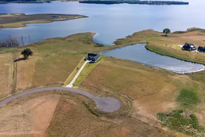 425 Sailview Court, Honey Grove, TX 75446 - Photo 19