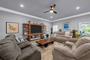 804 Gallant Fox, Hewitt, TX 76643 - Photo 5
