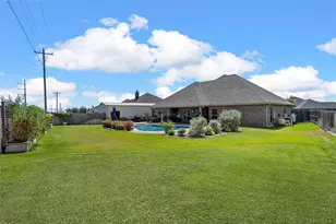 804 Gallant Fox, Hewitt, TX 76643 - Photo 33