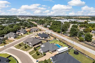 804 Gallant Fox, Hewitt, TX 76643 - Photo 37