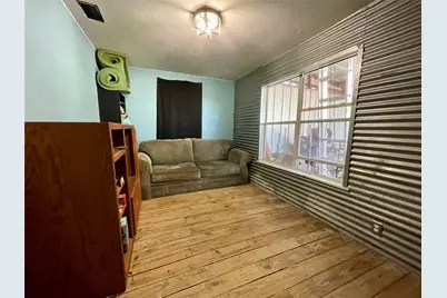 209 N Bowie Street, Jacksboro, TX 76458 - Photo 13