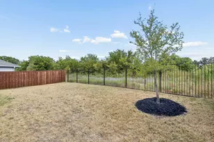 13208 Rich Ln, Providence Village, TX 76227 - Photo 23