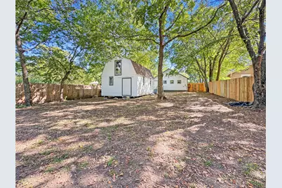 825 W Nelson Street, Denison, TX 75020 - Photo 29
