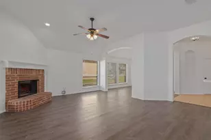 2809 Hollow Ridge Dr, Denton, TX 76210 - Photo 9