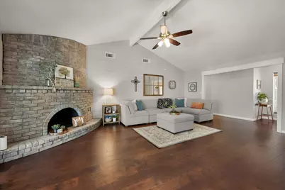 2709 Burnwood Court, Arlington, TX 76016 - Photo 5