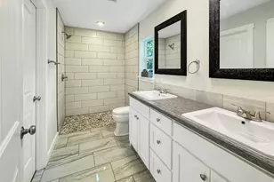 825 W Nelson St, Denison, TX 75020 - Photo 13
