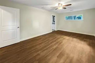 825 W Nelson St, Denison, TX 75020 - Photo 9