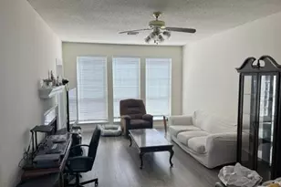 1115 Avatar Dr, Grand Prairie, TX 75052 - Photo 5