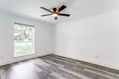 2100 Antibes Drive, Carrollton, TX 75006 - Photo 23